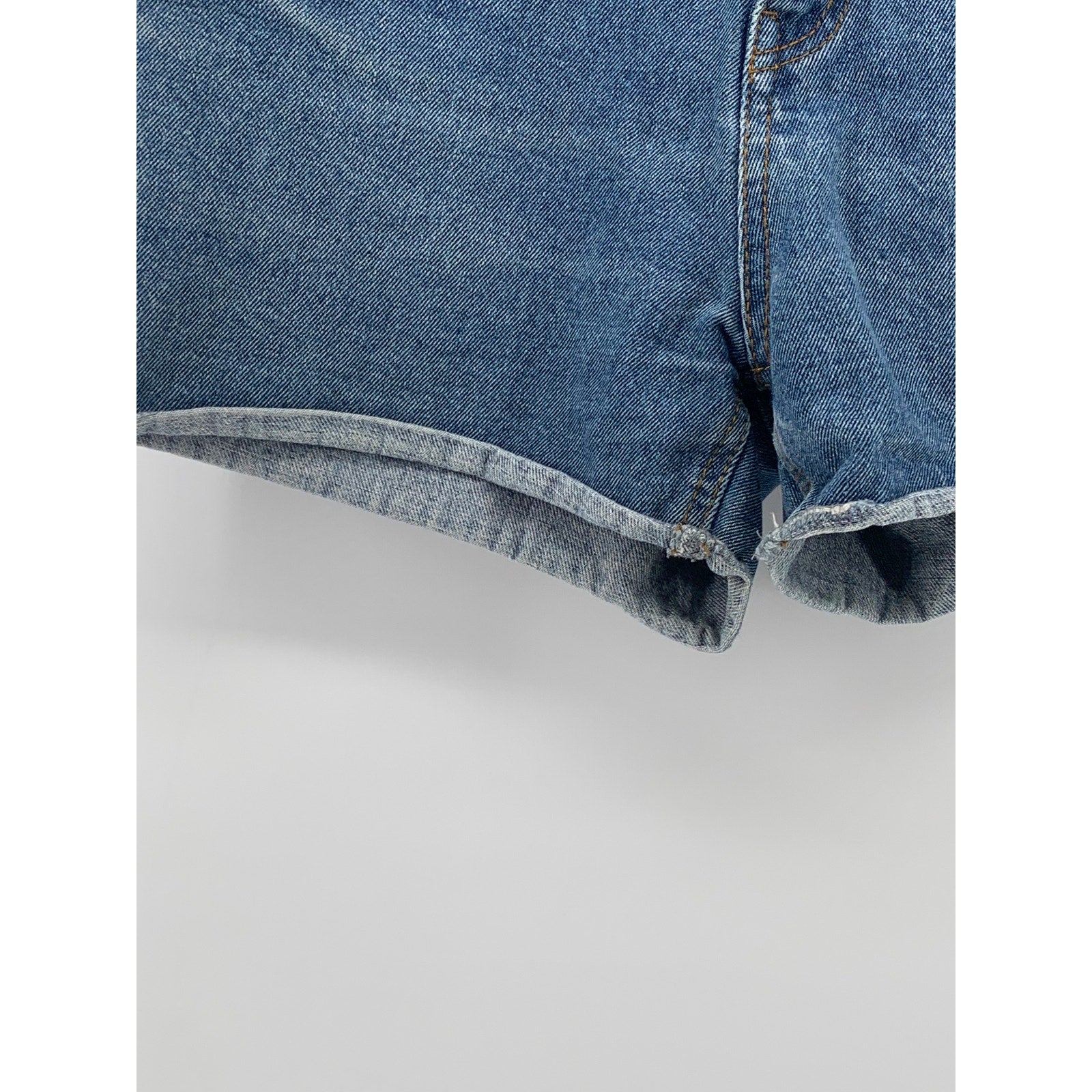 CHOCOCAT Women's Blue Denim Rolled-Hem High-Rise Shorts SZ 28(M)