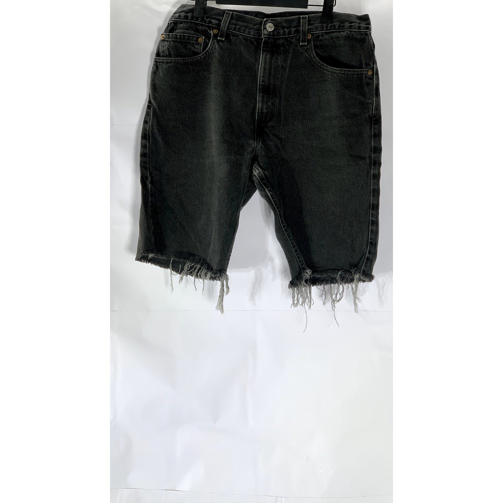 LEVI'S Men's Vintage Black 505 Regular-Fit Straight Denim Cut-Off Shorts SZ 33