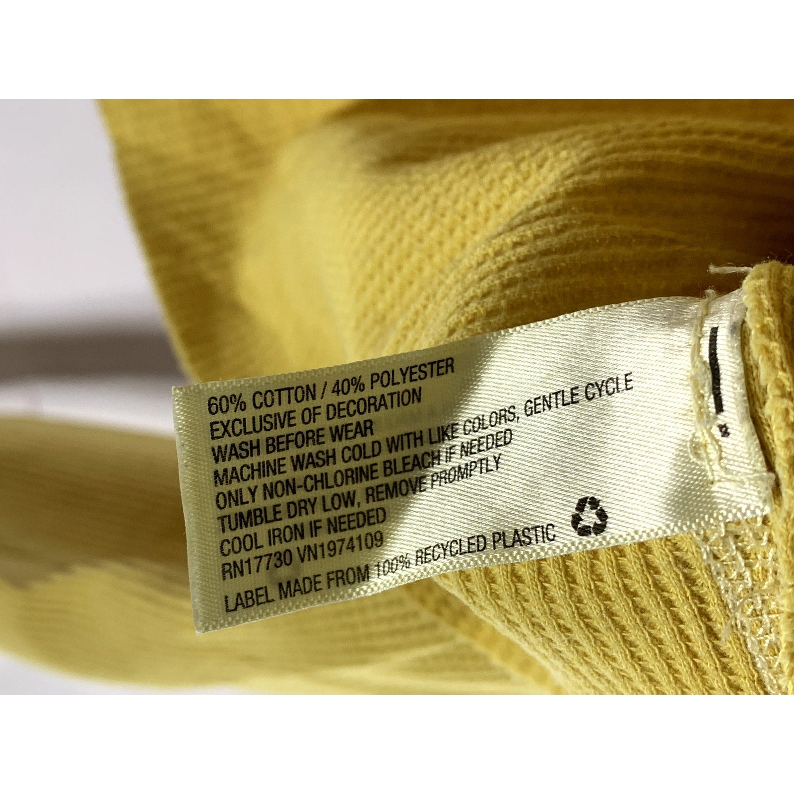 WILD FABLE Women's Yellow Long Sleeve Thermal Henley Crop Top SZ M