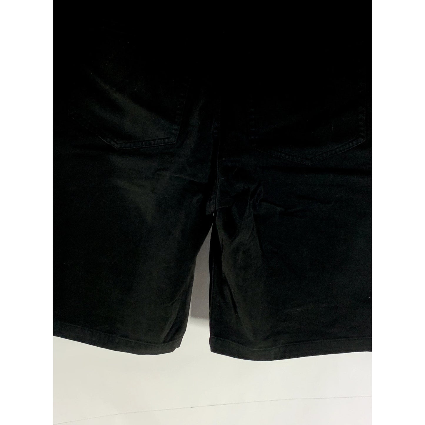 SATURDAYS NEW YORK CITY Women's Black Solid Five-Pocket Regular-Fit Shorts SZ 4