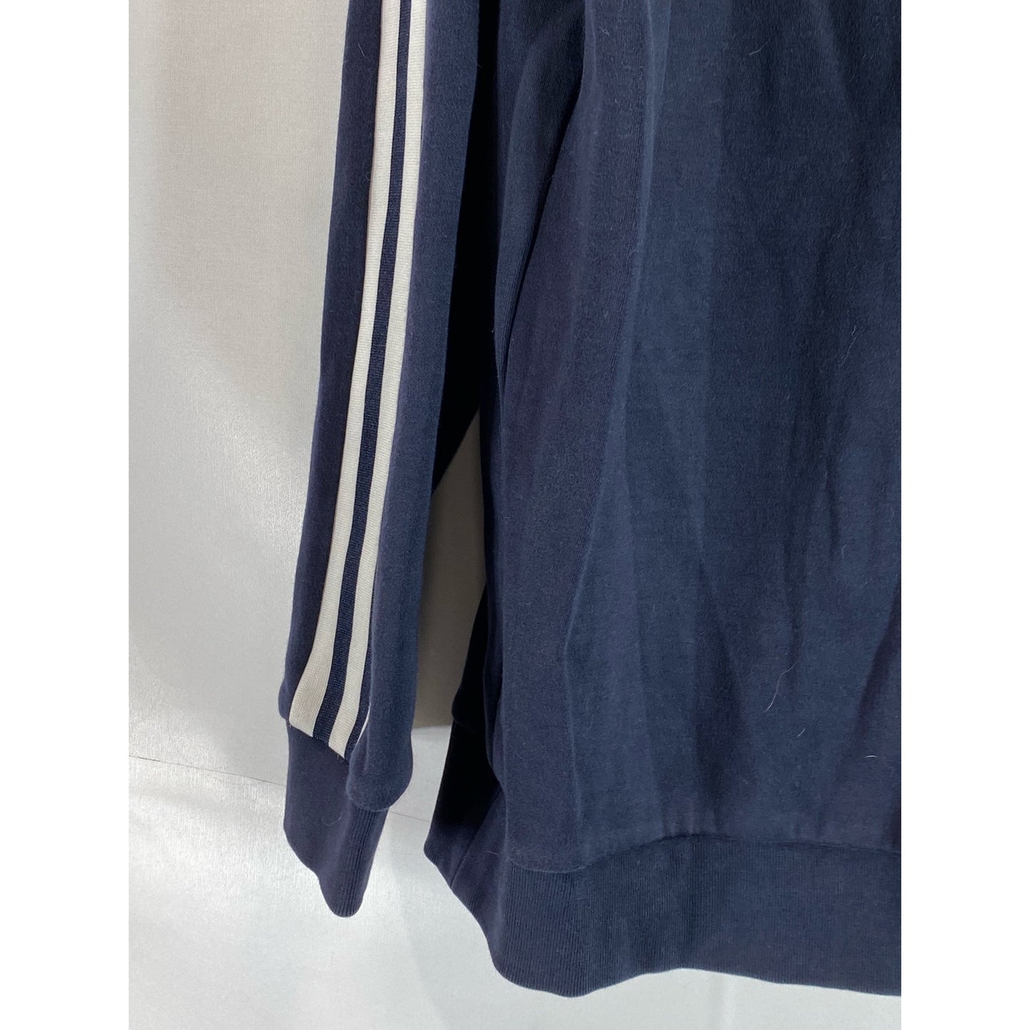 ADIDAS Men's Navy/White Crewneck Linear Pullover Sweatshirt SZ M