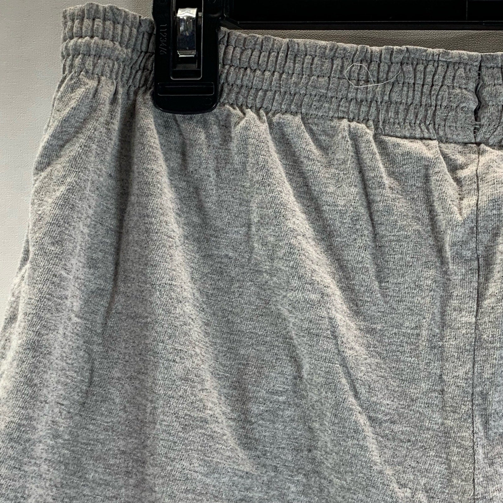 CHAMPION Men's Light Gray Regular-Fit Solid Pull-On Sweat Shorts SZ M