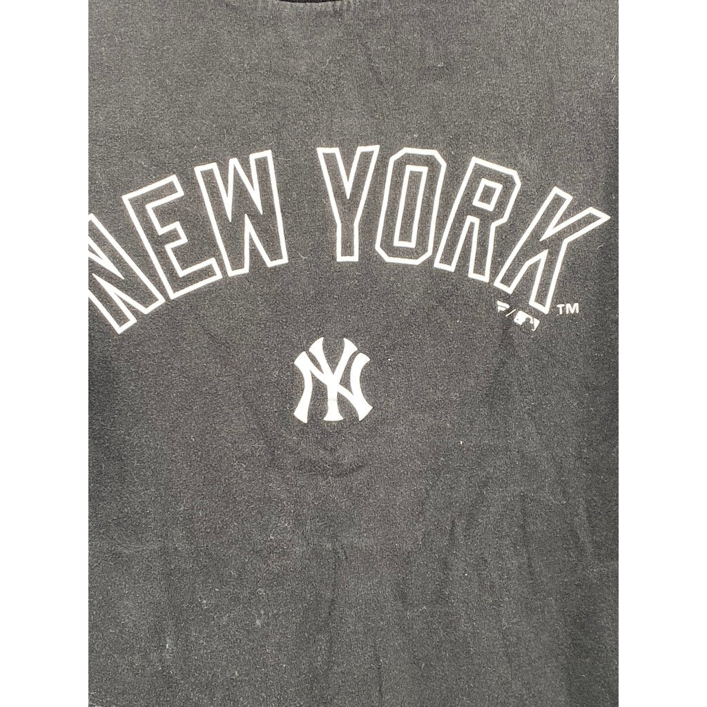 FANATICS Men's Black New York Yankees Logo Crewneck Short Sleeve T-Shirt SZ L