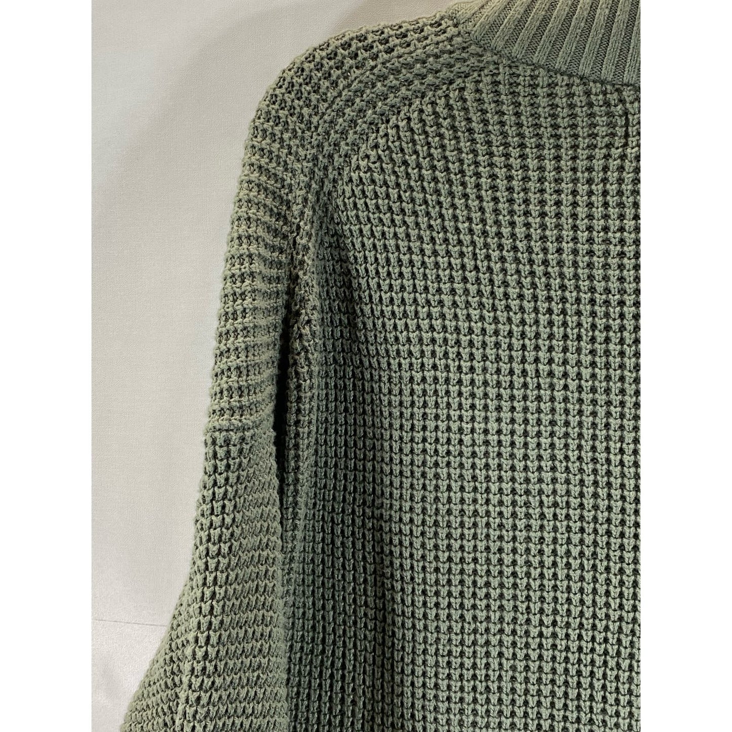 EVERLANE Men's Army Green Waffle Knit Crewneck Pullover Long Sleeve Sweater SZ L