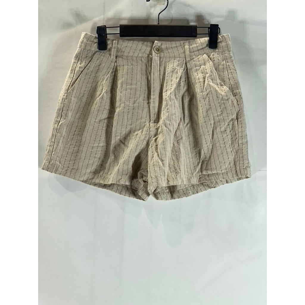 CIDER Women's Beige Pinstripe Casual Straight Shorts SZ M