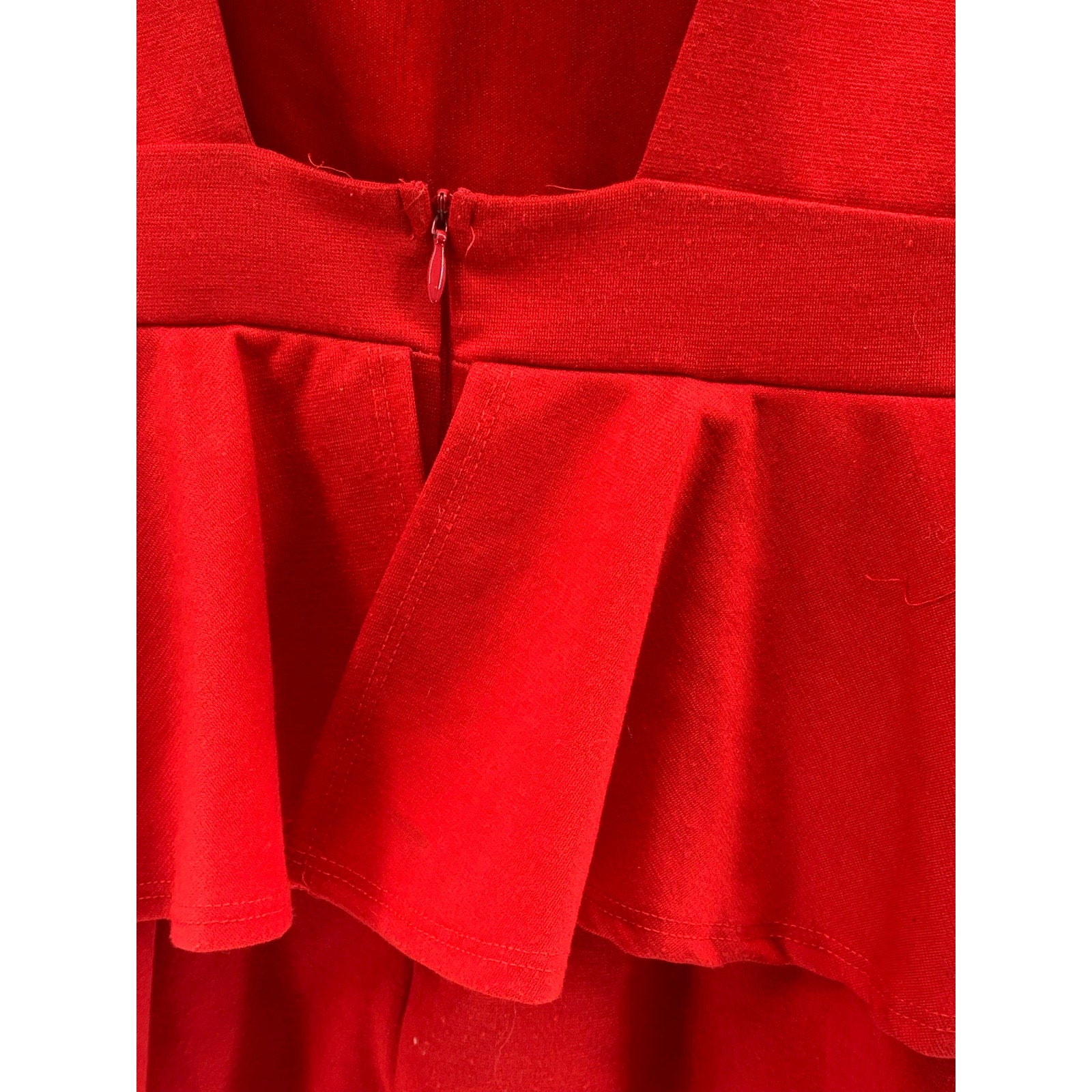 CHARLOTTE RUSSE Women's Red V-Neck Sleeveless Ruffle Bodycon Mini Dress SZ S