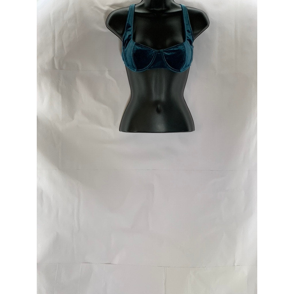 OUT FROM UNDER Women's Blue Eyelet Trim Velvet Underwire Bra SZ M