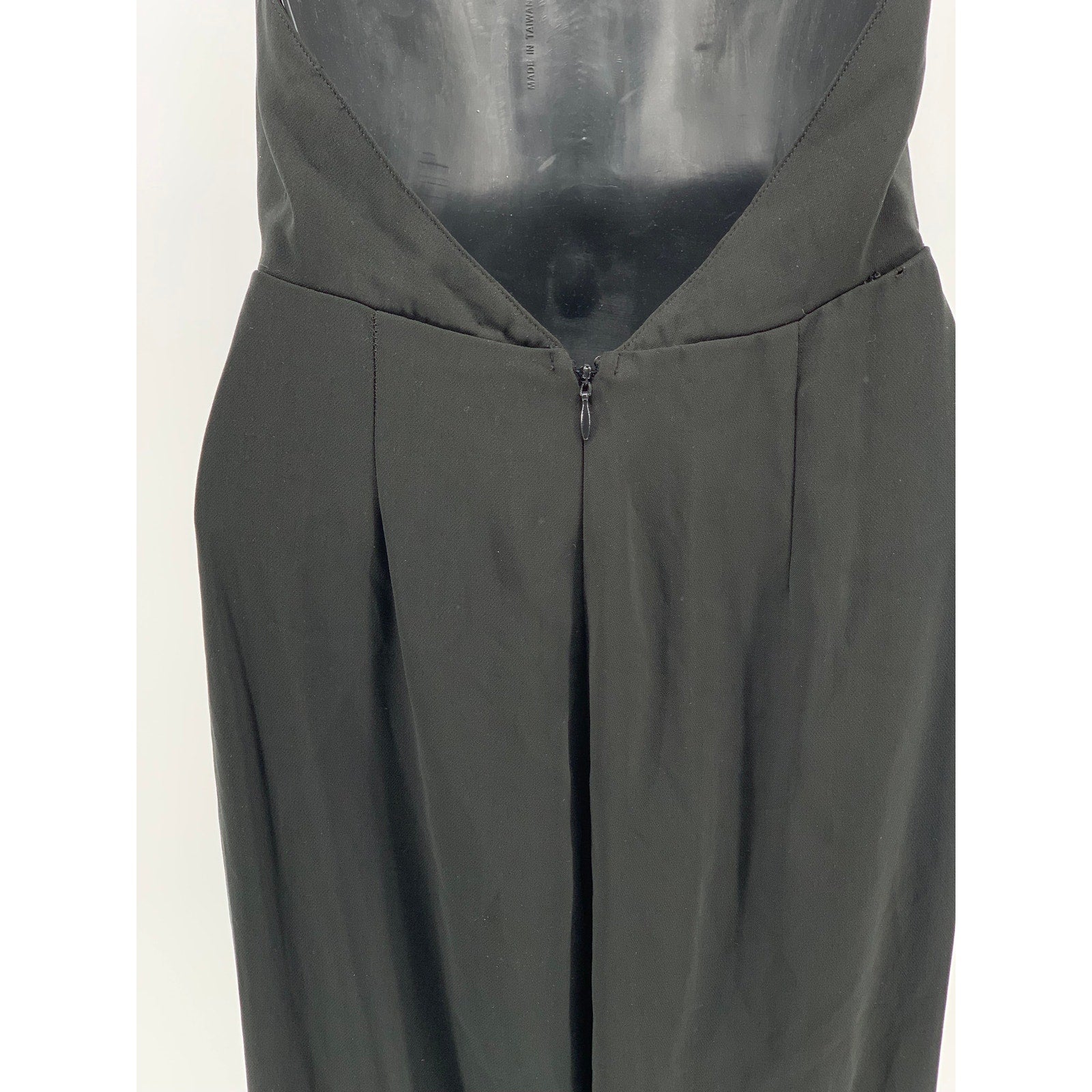 ASTR Women's Black Solid V-Neck Open-Back Halter Jumpsuit SZ XS