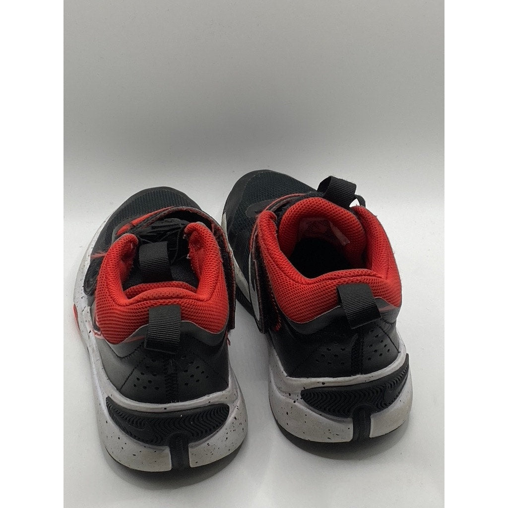 NIKE Kid's Black-Red Grade School Team Hustle Lace-Up D11 Sneakers SZ 4Y