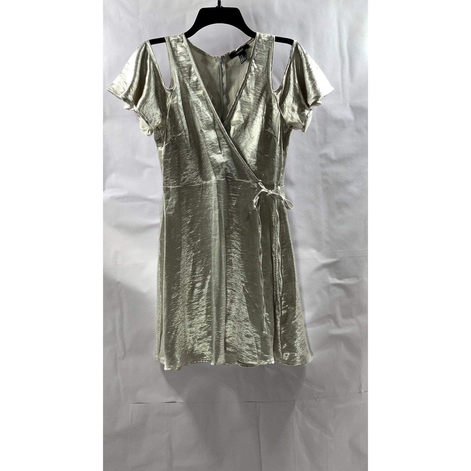 FOREVER 21 Women’s Silver Metallic V-Neck Cut-Out Short Sleeve Mini Dress SZ M