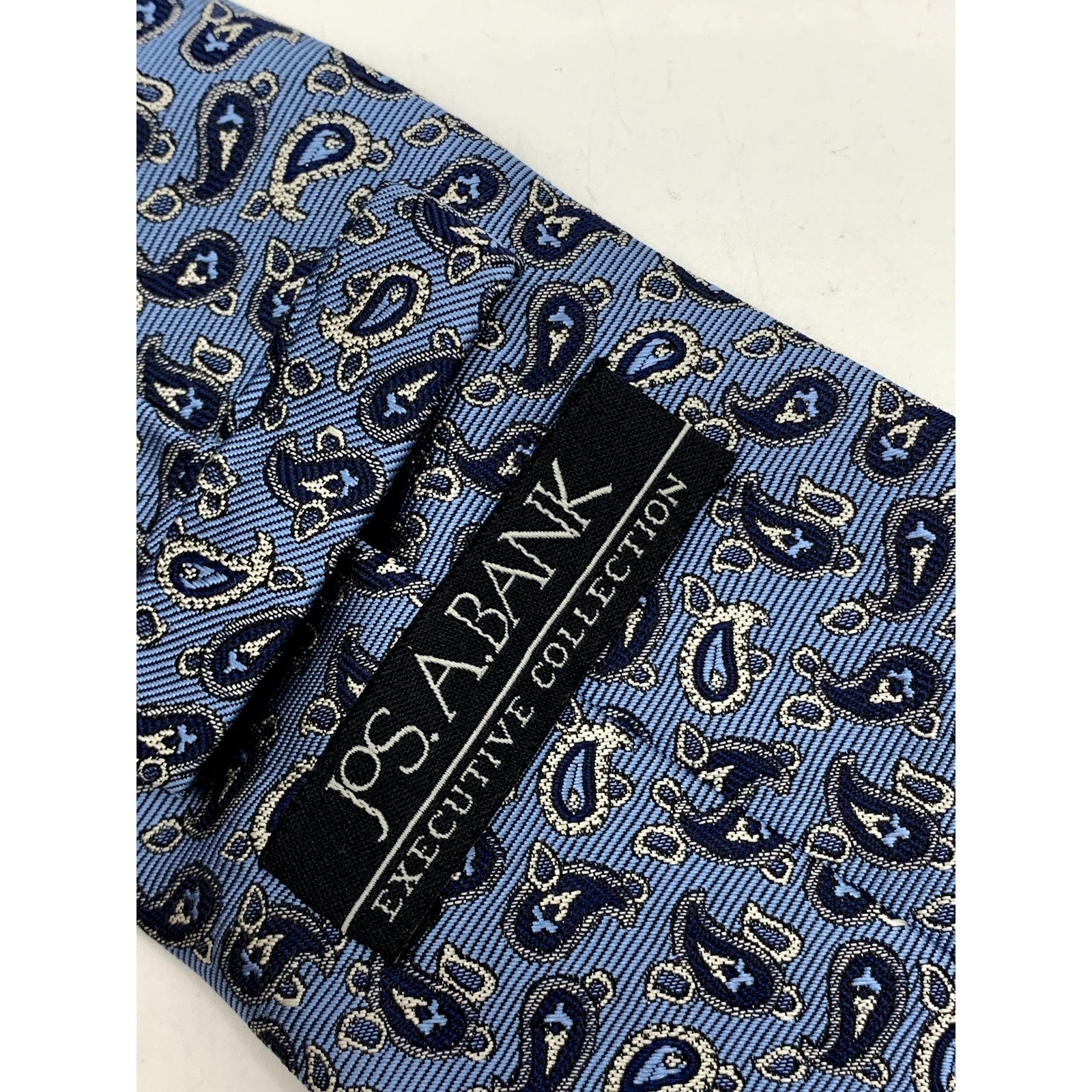 JOS. A. BANK Men's Blue Embroidered Paisley Print Tie