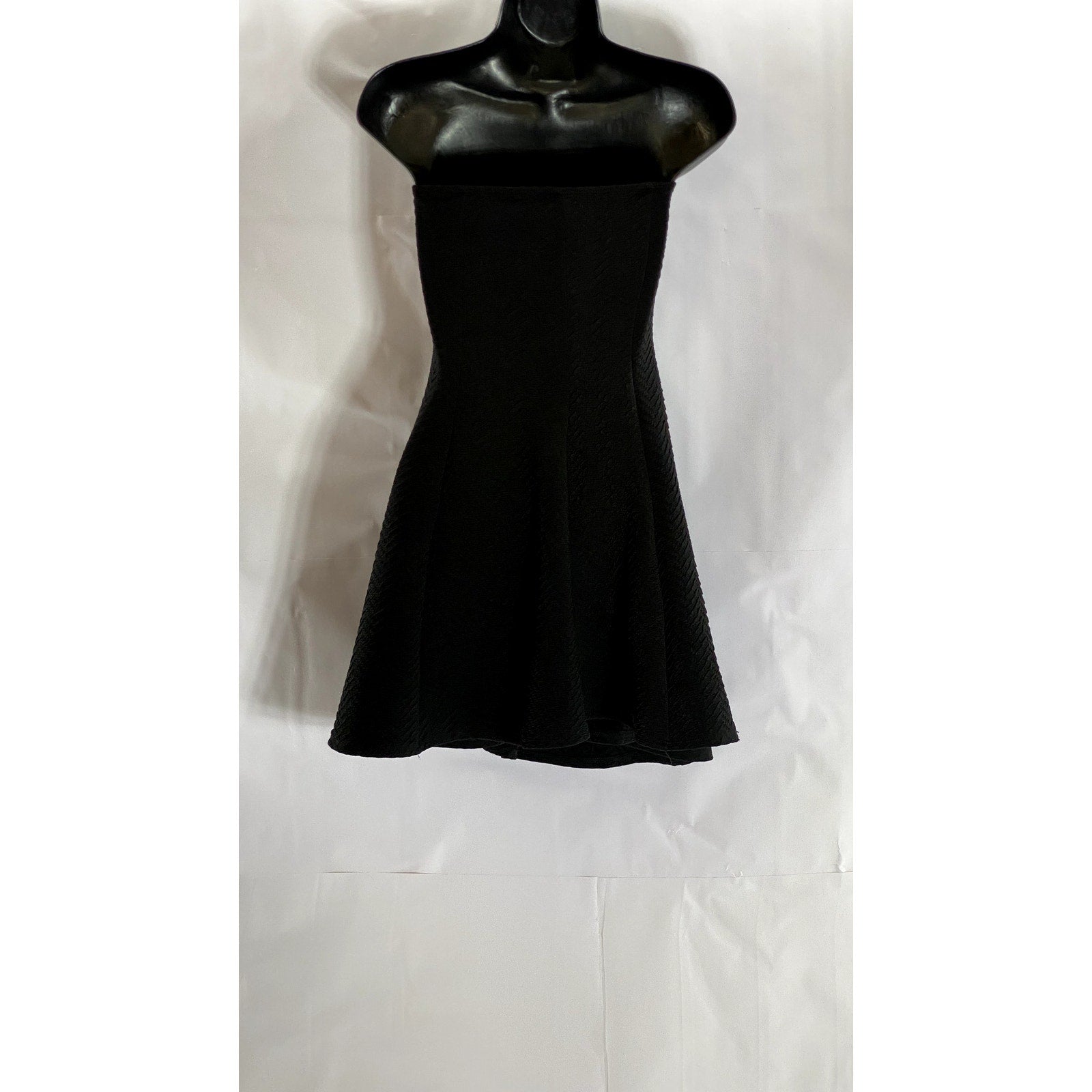 LOVE J Women's Black Solid Zig-Zag Textured Strapless Mini A-Line Dress SZ L
