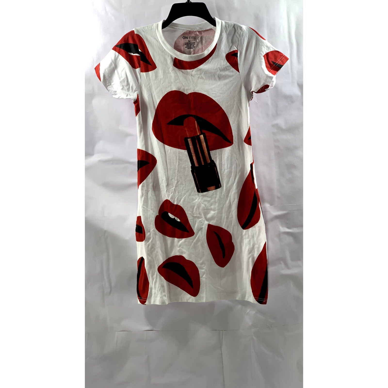 ON FIRE Women's White-Red Lips Crewneck Short Sleeve Mini T-Shirt Dress SZ M