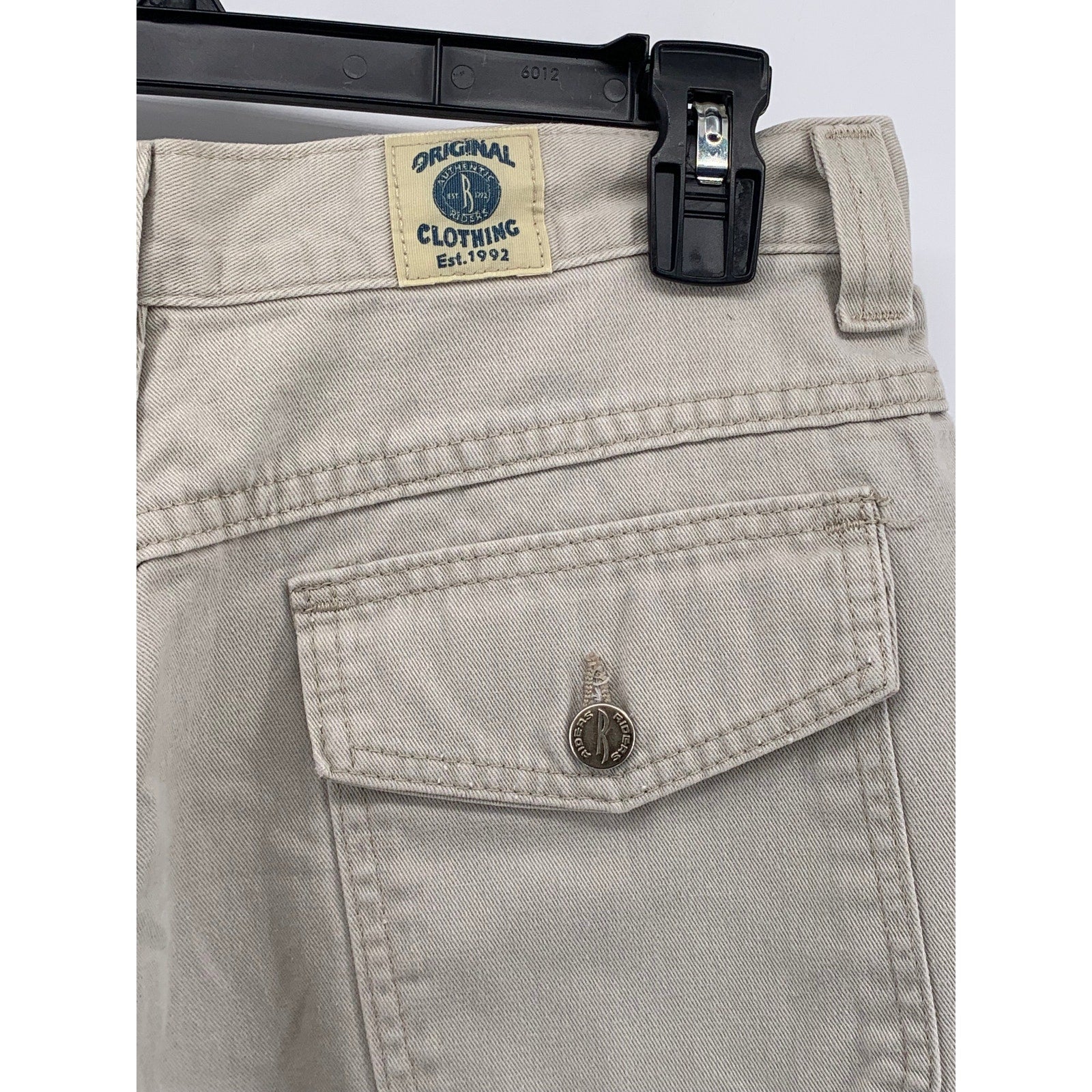 ORIGINAL CLOTHING Men's Beige Solid Regular-Fit Straight Leg Shorts SZ 31