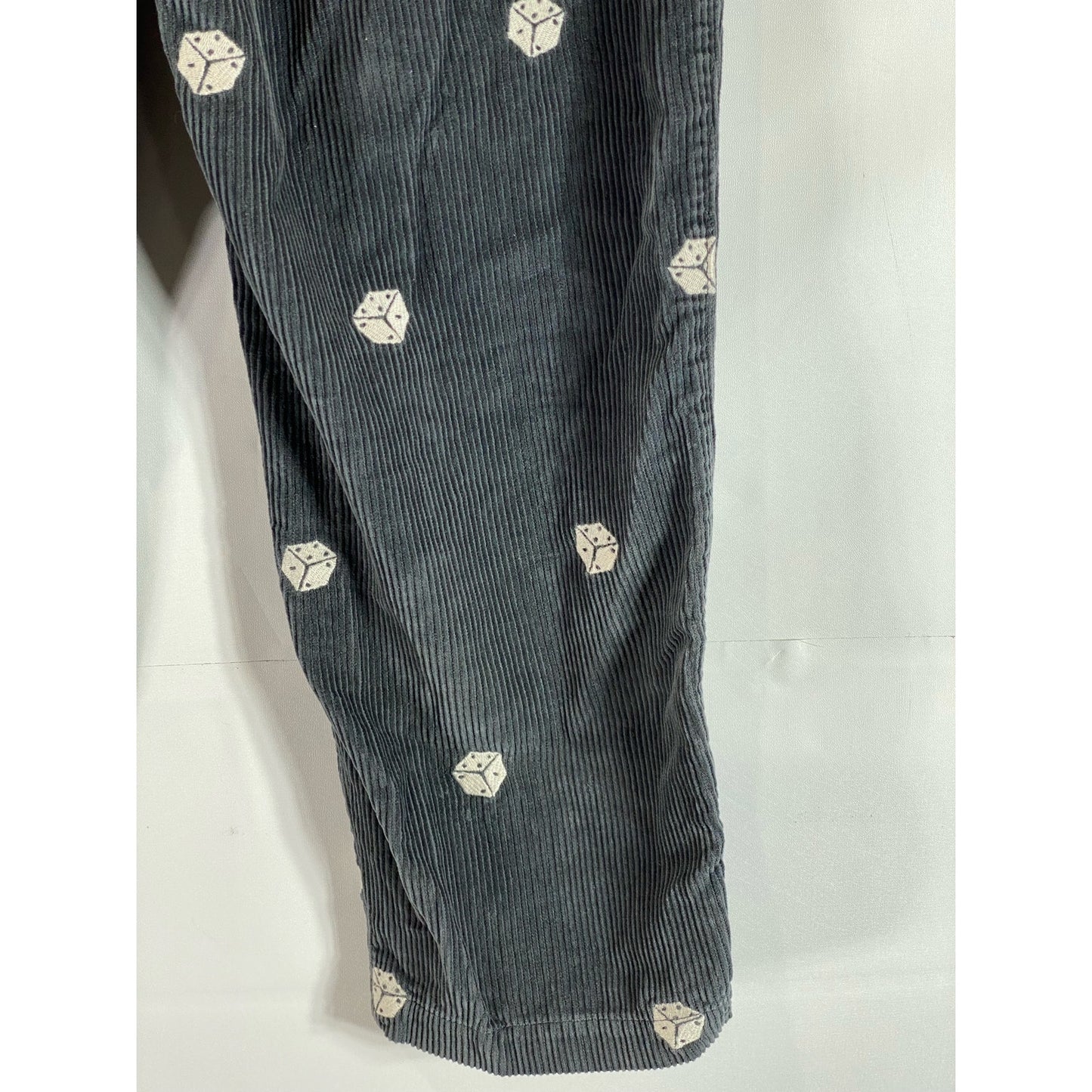 URBAN OUTFITTERS Men's Washed Black UO Dice Print Straight-Leg Corduroy Pant SZS