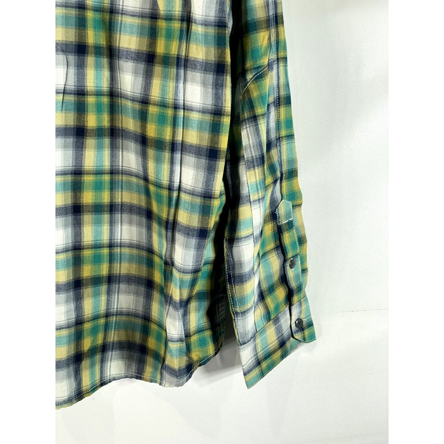 VOLCOM Workwear Men's Green Plaid Button-Up Long Sleeve Shirt SZ L