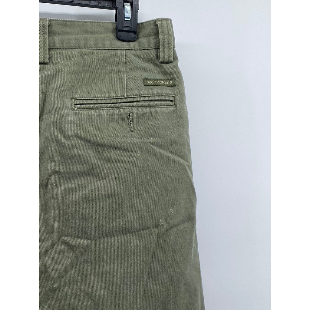 DOCKERS KHAKIS Women's Olive Green Pleated Regular-Fit Shorts SZ 34