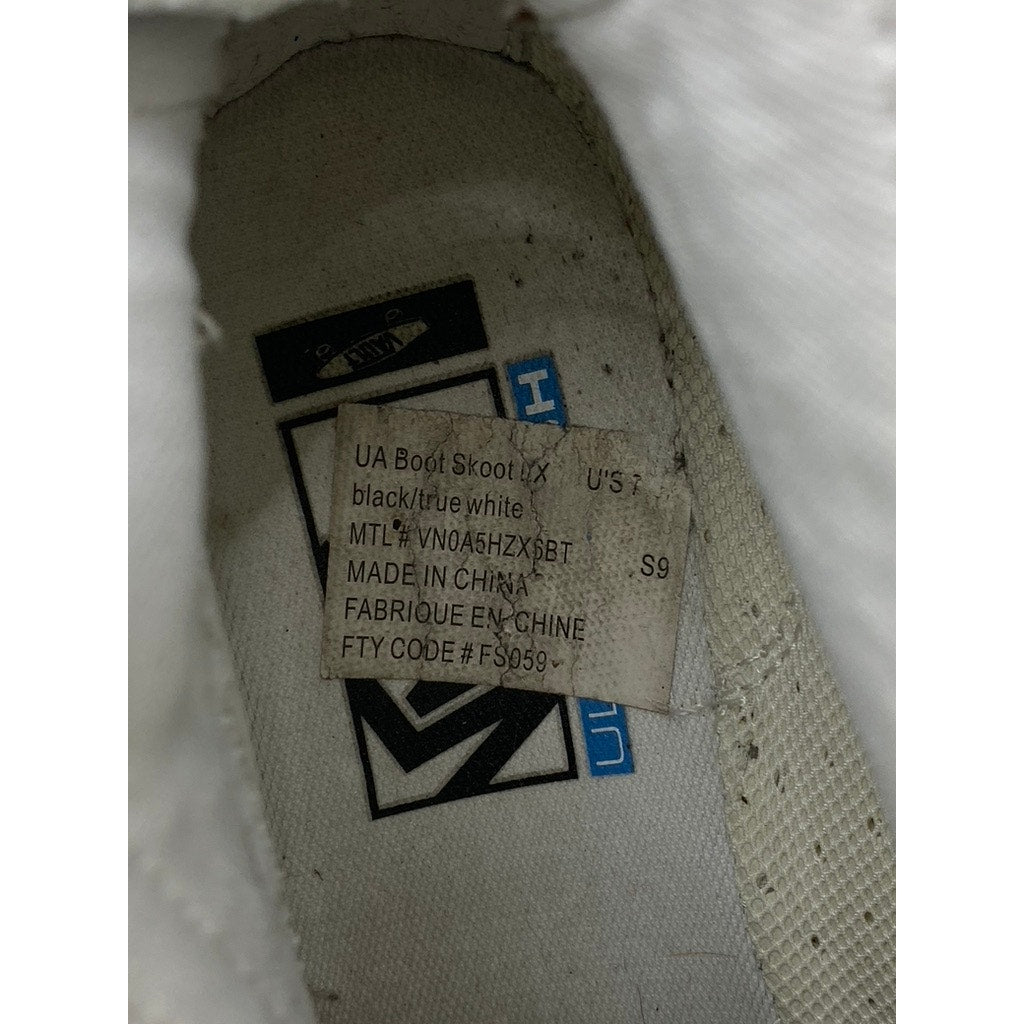 VANS Men's White Vault Skoot LX Pull-On Round Toe Sock Shoes SZ 7.5