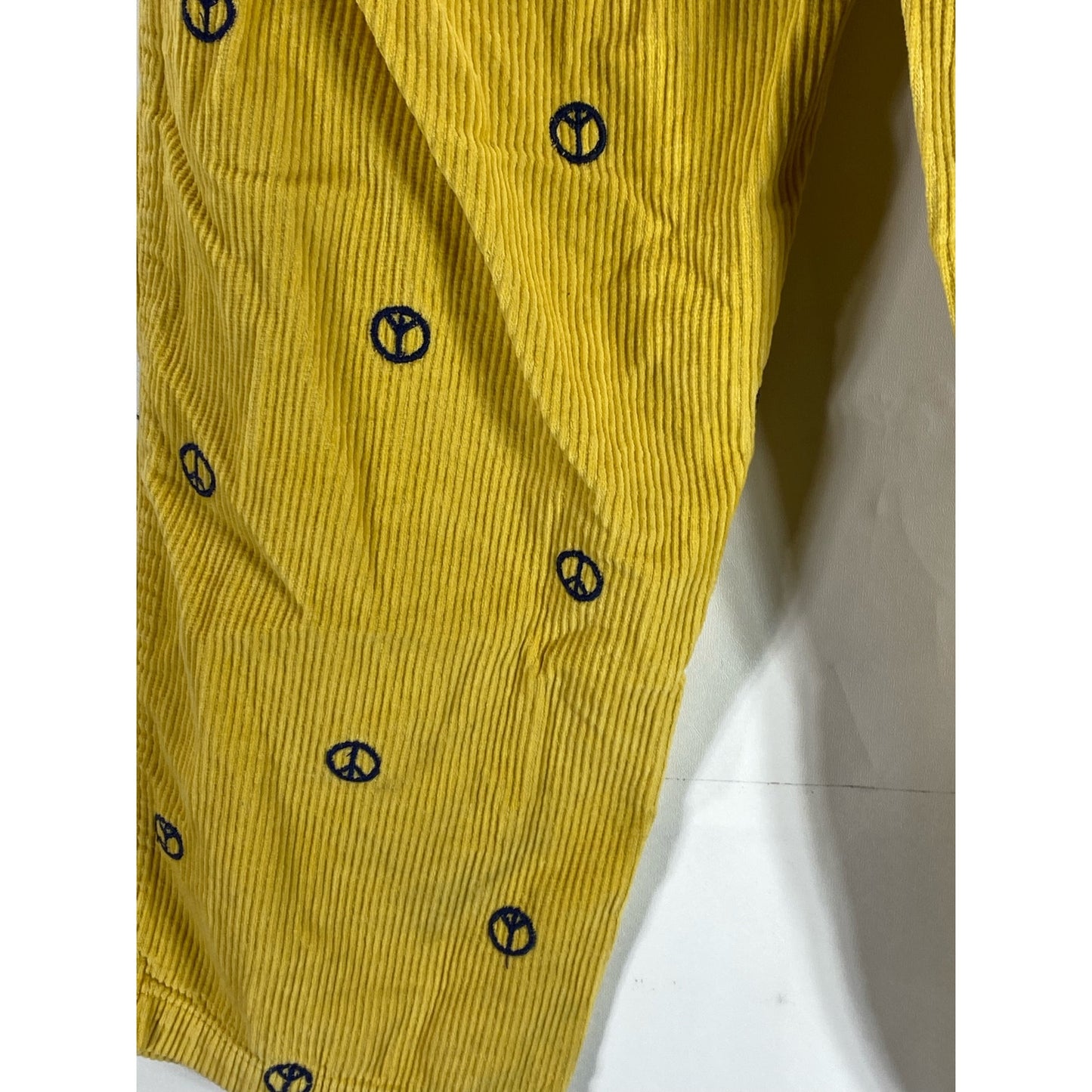 URBAN OUTFITTERS Men's Yellow UO Peace Sign Print Straight-Leg Corduroy Pant SZM