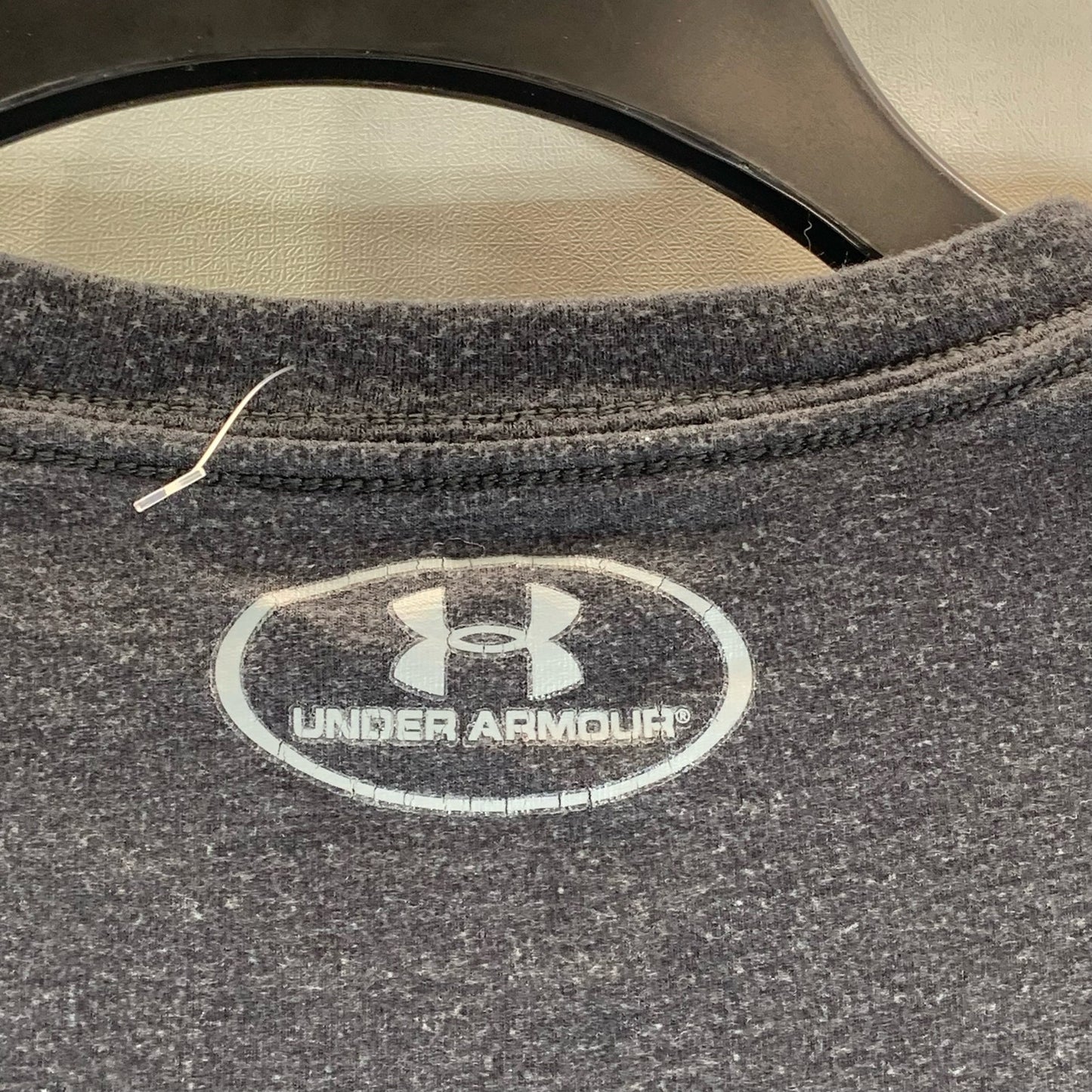 UNDER ARMOUR Men's Charcoal Crewneck Loose HeatGear Charged T-Shirt SZ L