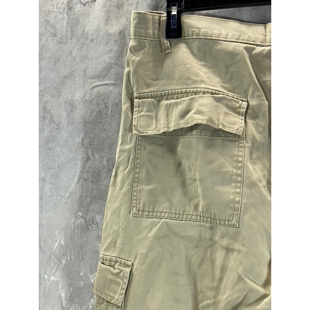 LEVI'S Men's Vintage Beige Distressed Straight-Leg Cargo Pants SZ 38x30