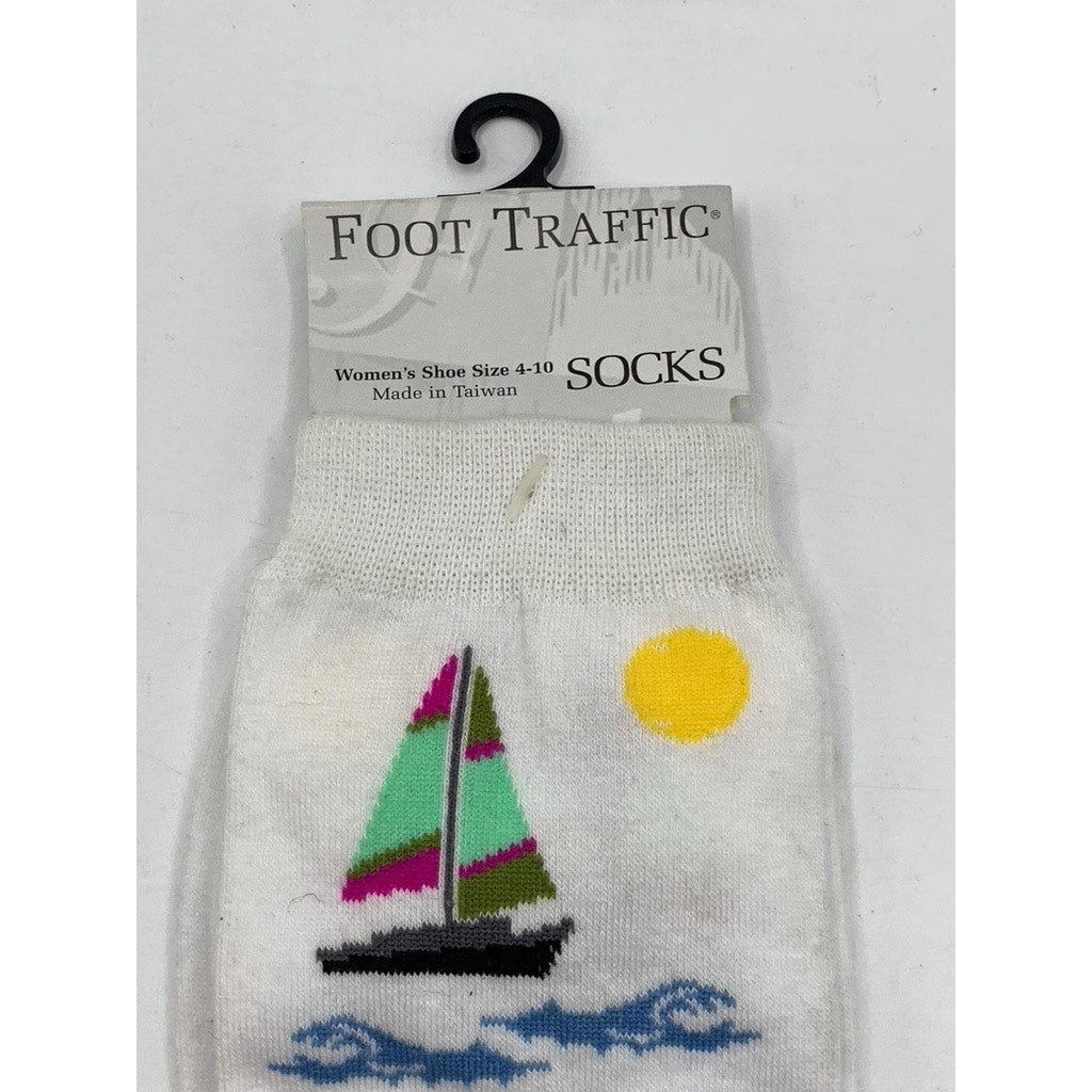 FOOT TRAFFIC Women's White Multi Sail Print Crew Socks SZ 4-10