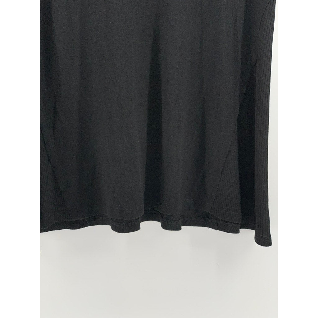 CHELSEA & THEODORE Women's Black Solid Crewneck Short Sleeve Top SZ L