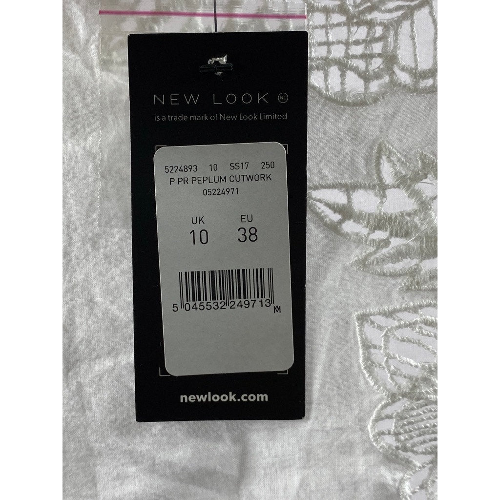 NEW LOOK Women's Petite White Crewneck Floral Cutwork Long Sleeve Ruffle Top SZ6