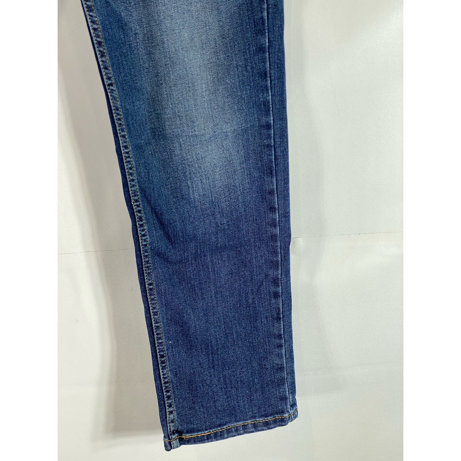 LEVI'S Men's Medium Blue 511 Slim-Fit Five-Pocket Denim Jean SZ 34X30