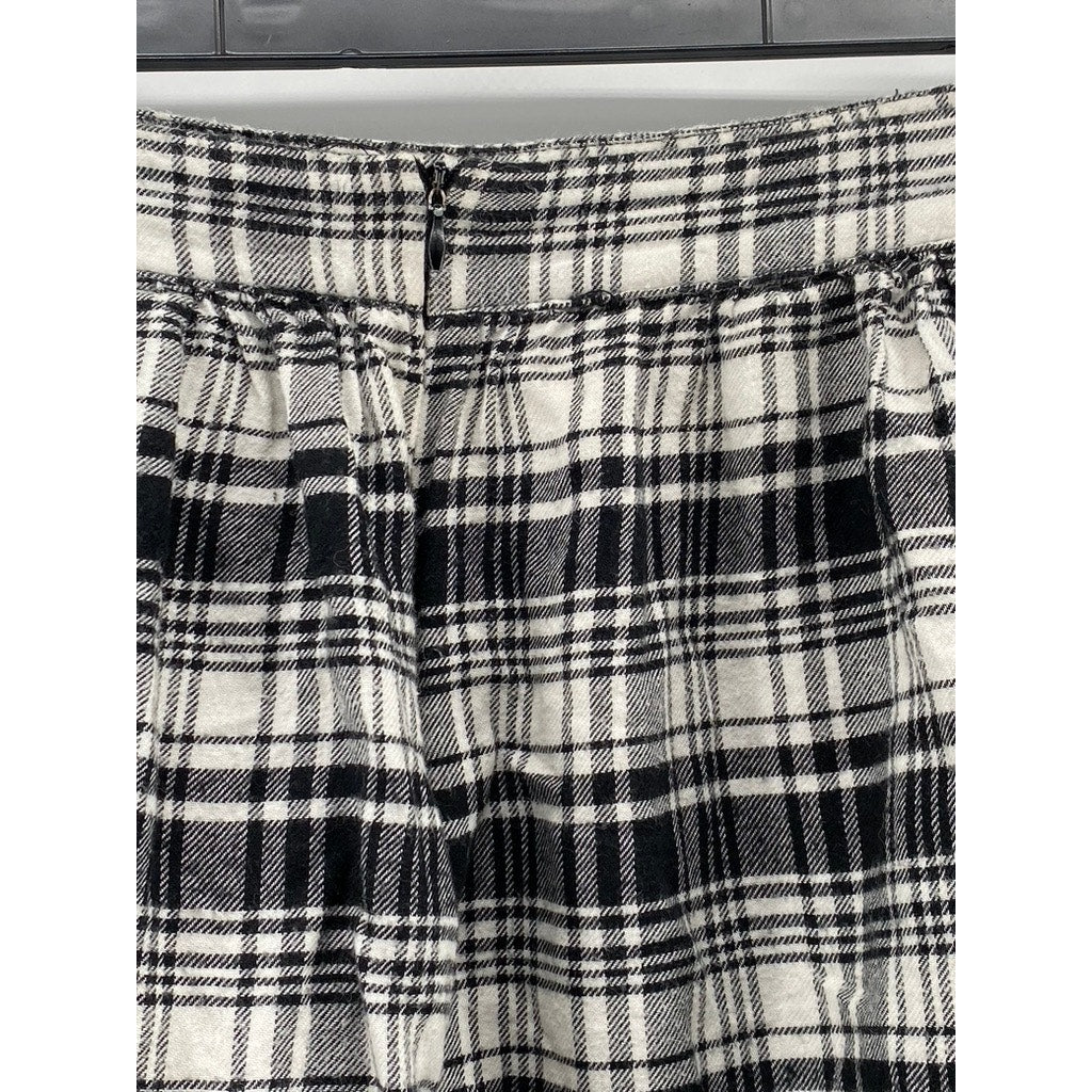 FOREVER 21 Women's Black-White Plaid A-Line Mini Skirt SZ S