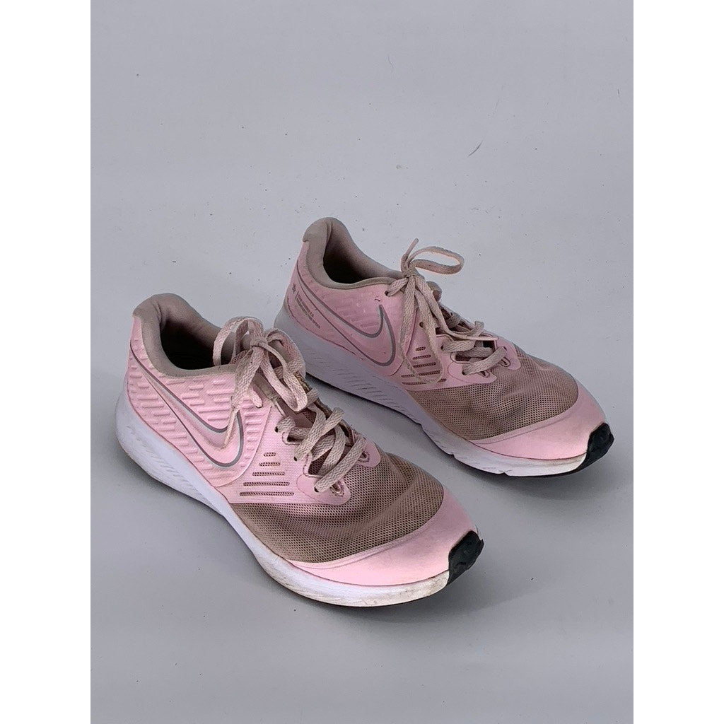 NIKE Girls' Light Pink Star Runner Mesh Active Sneakers SZ 6.5Y