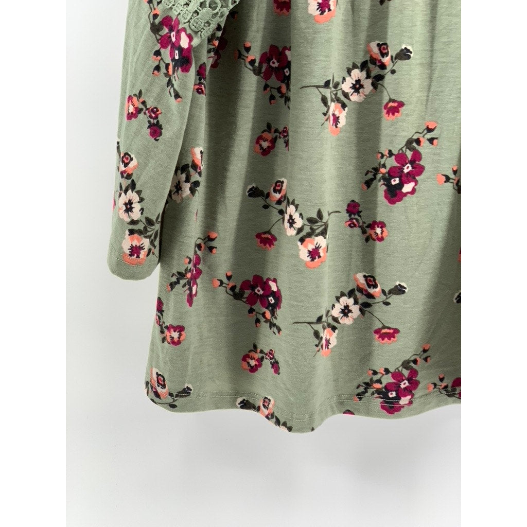 ANGELS FOREVER YOUNG Women's Plus Green Floral Top SZ 2X