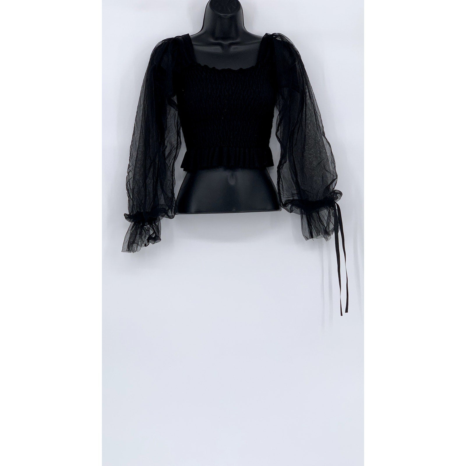 UNBRANDED Women’s Black Mesh Balloon Long Sleeve Smocked Crop Top SZ XS