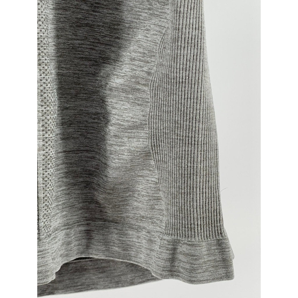 KATHY CURVY Women's Gray Scoop-Neck Tank Top SZ OS