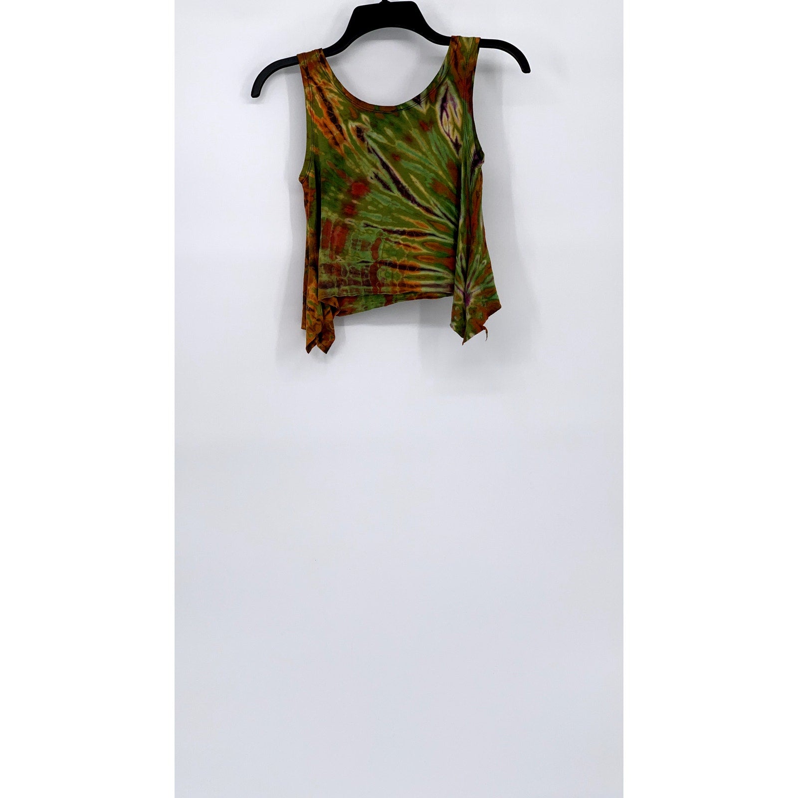 SACRED THREADS Women's Green-Multi Print Asymmetrical Hem Cropped Tank Top SZ OS