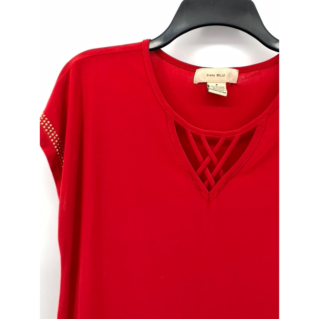 DIANA BELLE Women's Red-Gold Studded Short Sleeve V-Neck Cutout Top SZ S