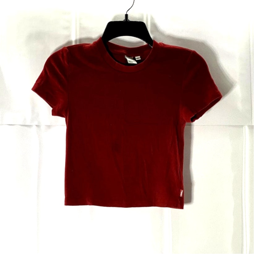 Aritizia TNA Women's Red Ribbed Cropped Homestretch Crew Waist T Shirt SZ S