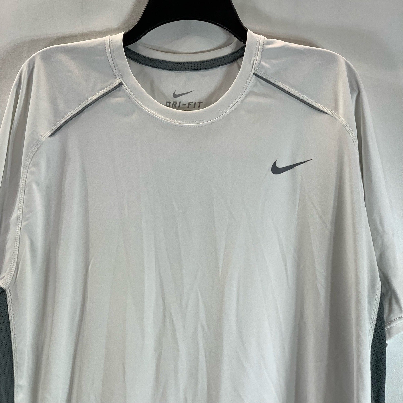 NIKE Men's White/Gray Dri-Fit Legacy Performance Crewneck Active T-Shirt SZ XL