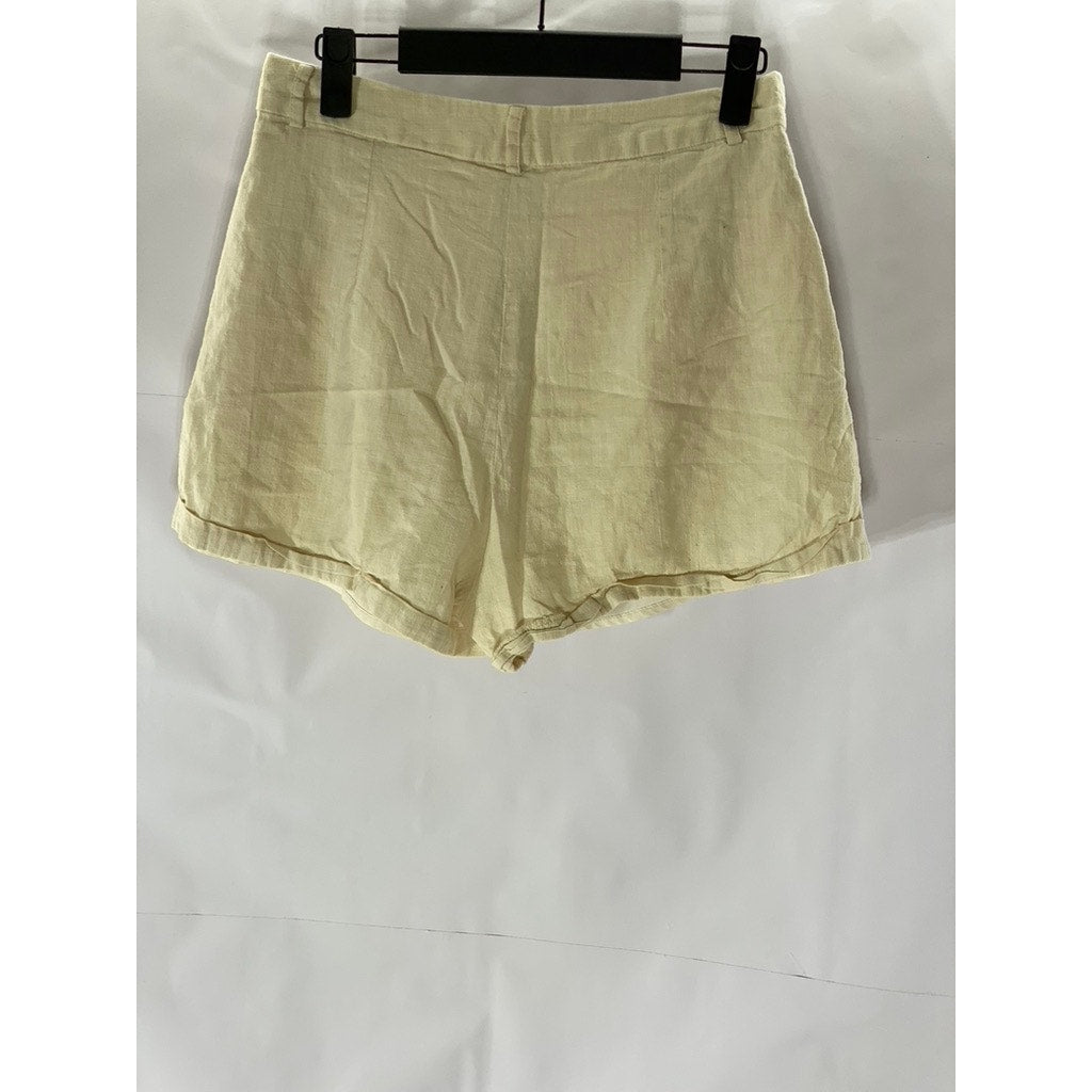 SHEIN Women's Beige Lightweight Extended-Button Casual Shorts SZ 2