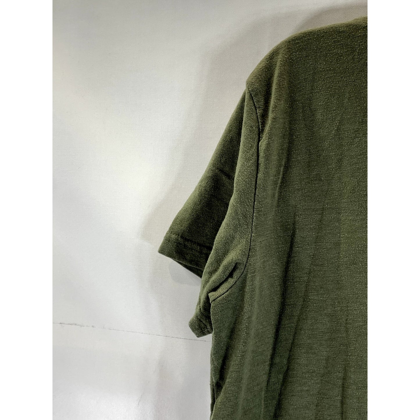 AMERICAN EAGLE OUTFITTERS Men's Green Crewneck Short Sleeve T-Shirt SZ M