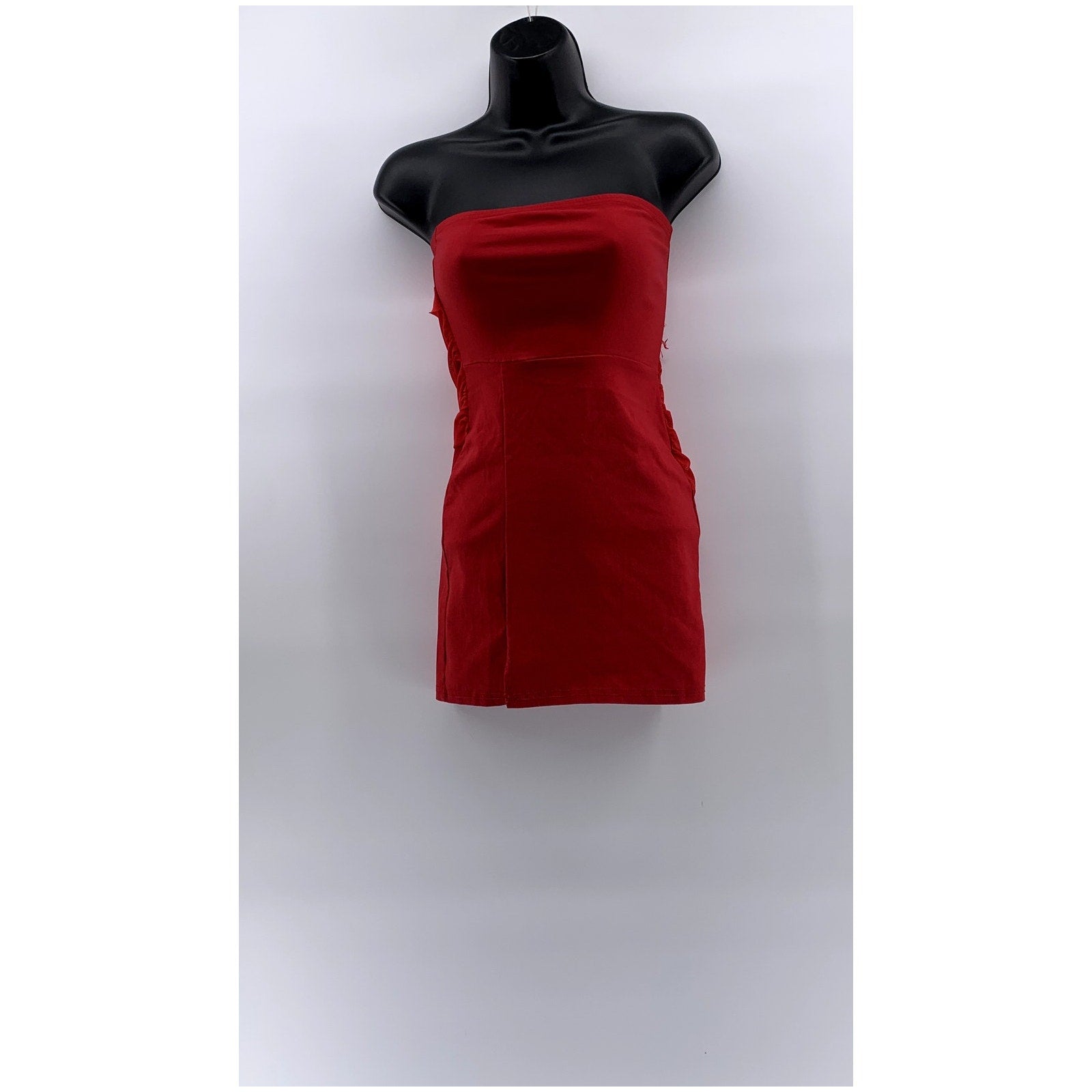 PRETTYLITTLETHING Women's Red Ruched Strapless Bodycon Mini Dress SZ 0