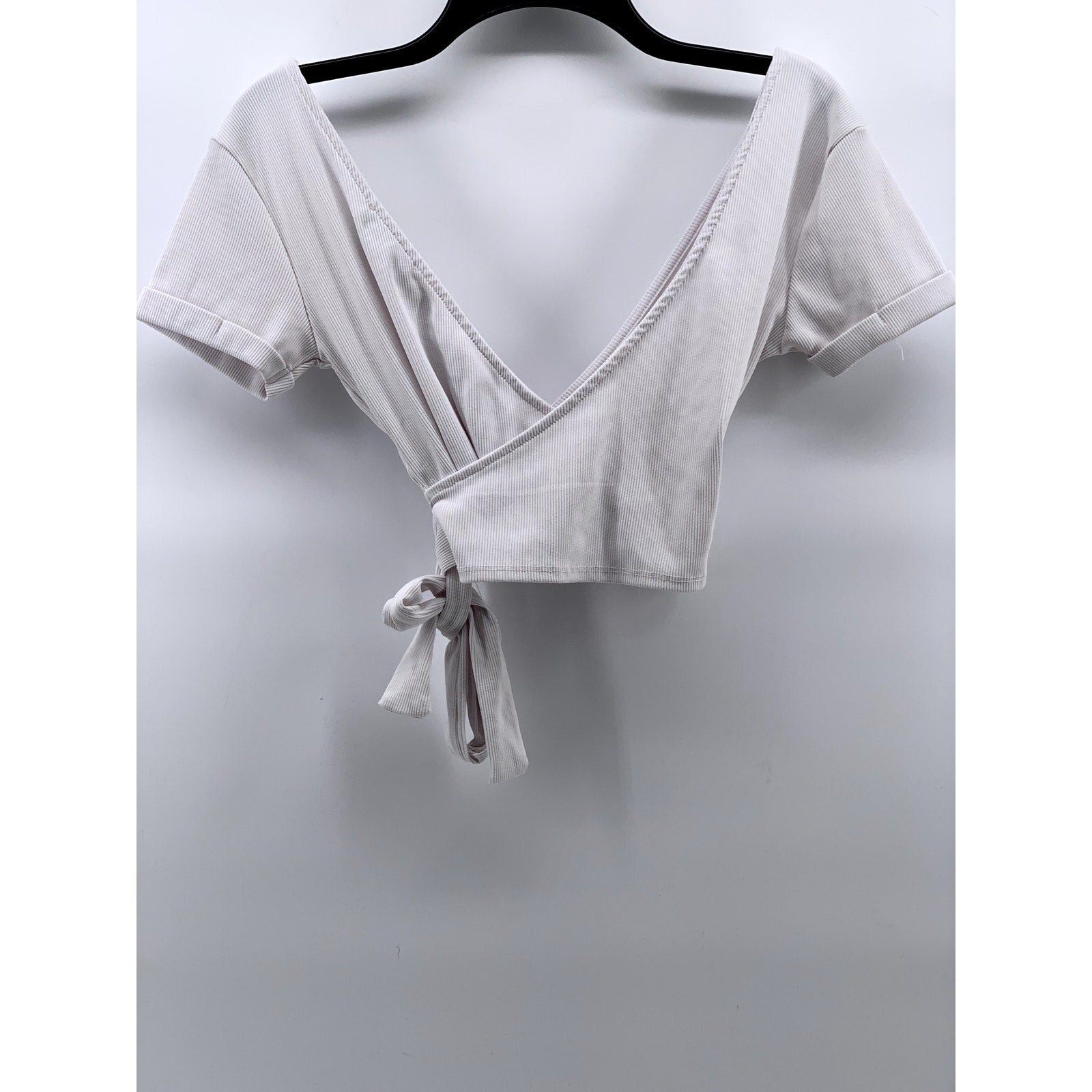 REVAMPED Women's White Ribbed V-Neck Short Sleeve Cropped Wrap Top SZ S