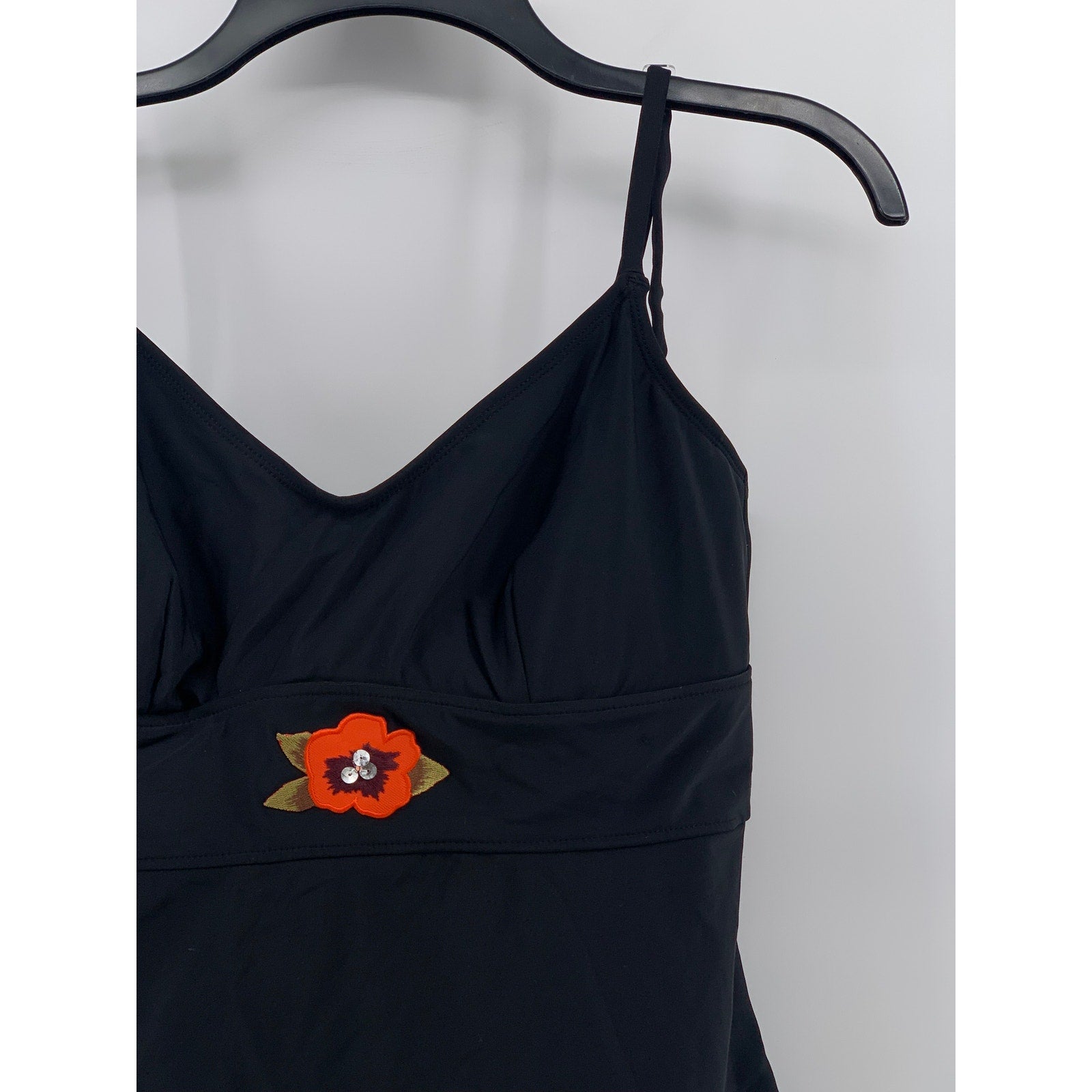 CAZIMI Women's Black V-Neck Embroidered Flower Spaghetti-Strap Swim Top SZ 38C