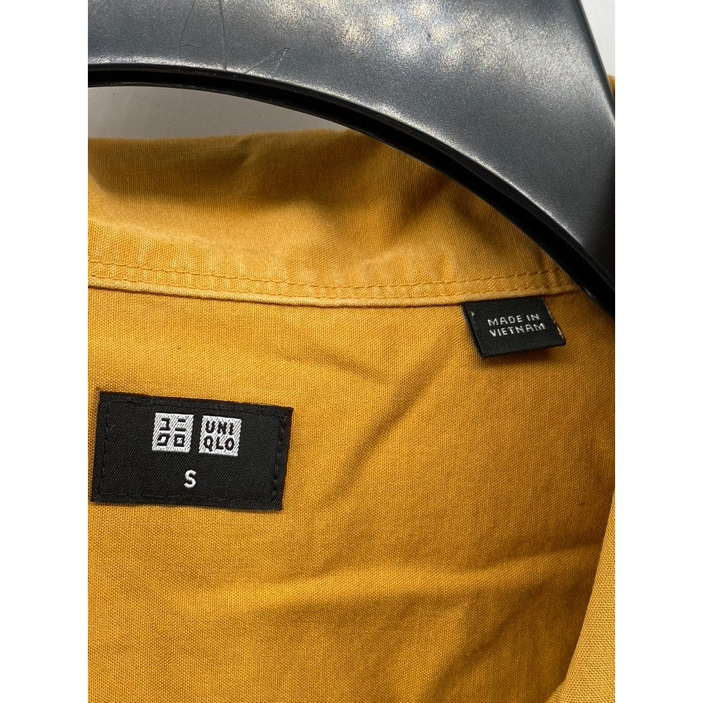 UNIQLO Men's Mustard Yellow Open-Collar Short Sleeve Button-Up Shirt SZ S
