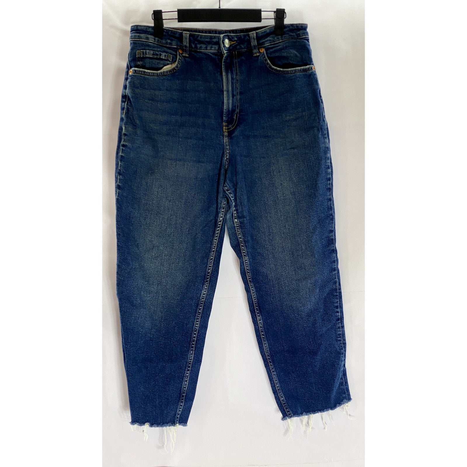 DIVIDED By H&M Women's Dark Blue Frayed Hem Tapered-Leg Five-Pocket Jean SZ 12