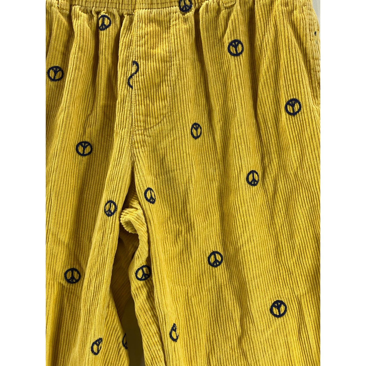 URBAN OUTFITTERS Men's Yellow UO Peace Sign Print Straight-Leg Corduroy Pant SZM