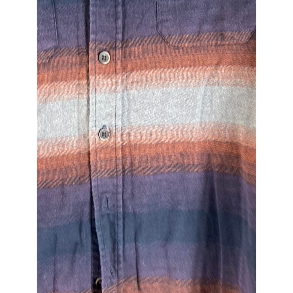 TAILOR VINTAGE Men's Blue/Red Stripe Luxe Performance Desert Stripe Shirt SZ M