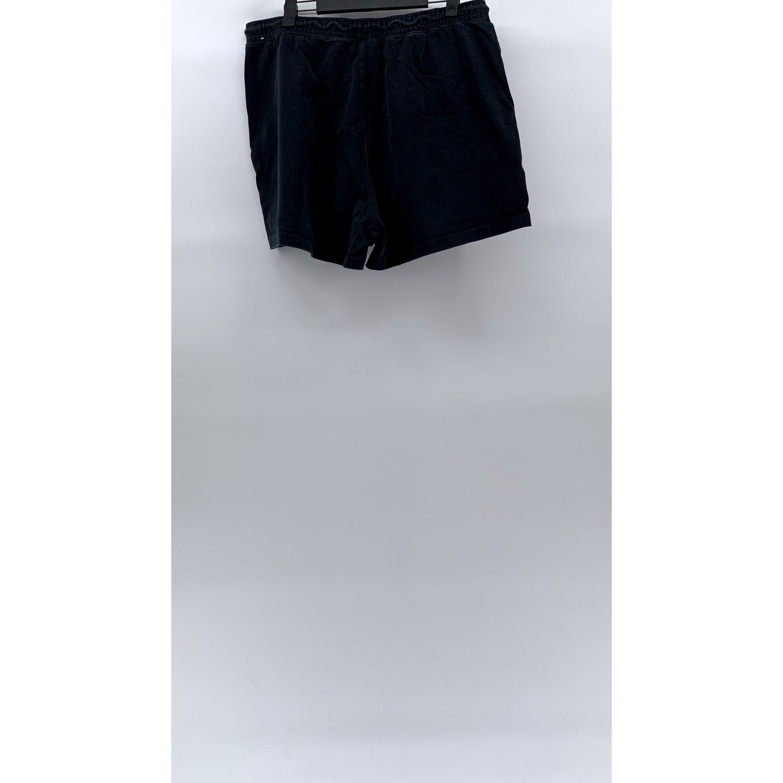 NIKE Men’s Black Solid Drawstring Casual Pull-On Shorts SZ L