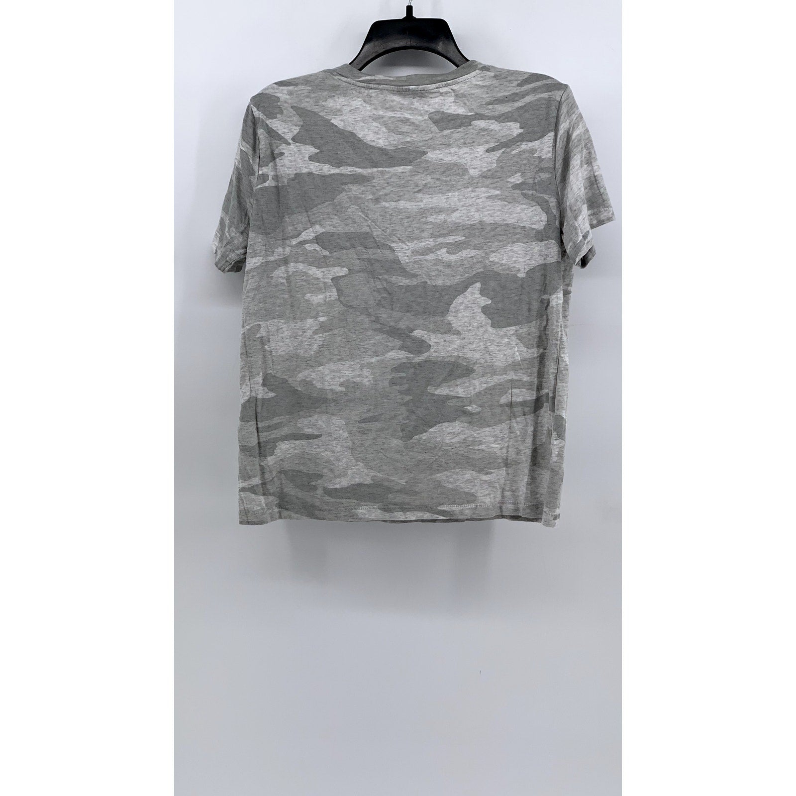 SPLENDID Women’s Gray Camo-Print Crewneck Short Sleeve T-Shirt SZ M