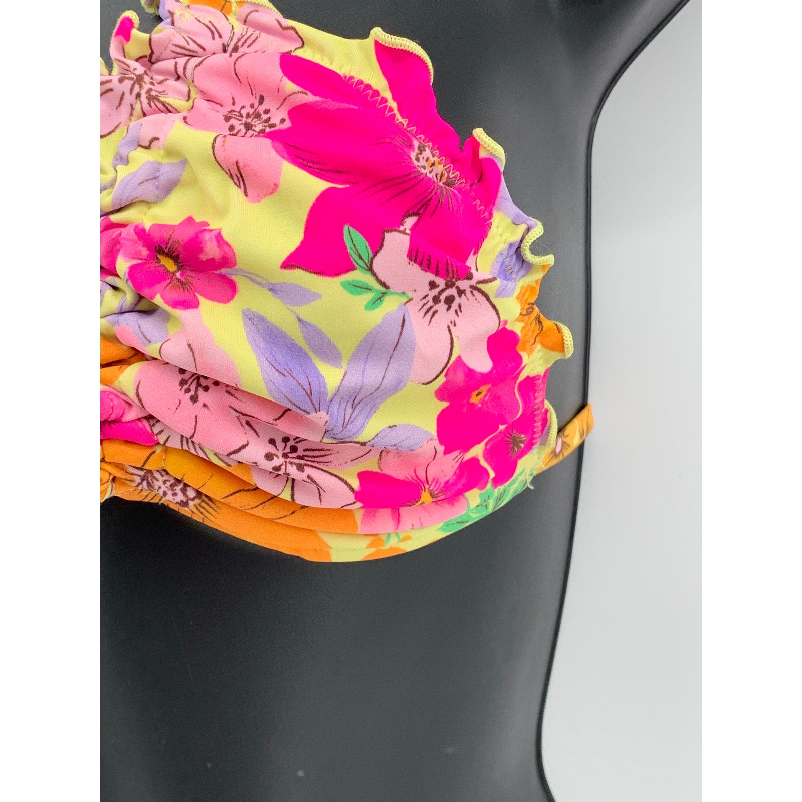 WILD FABLE Women's Green-Pink Floral Print Ruffle-Trim Triangle Bikini Top SZ S